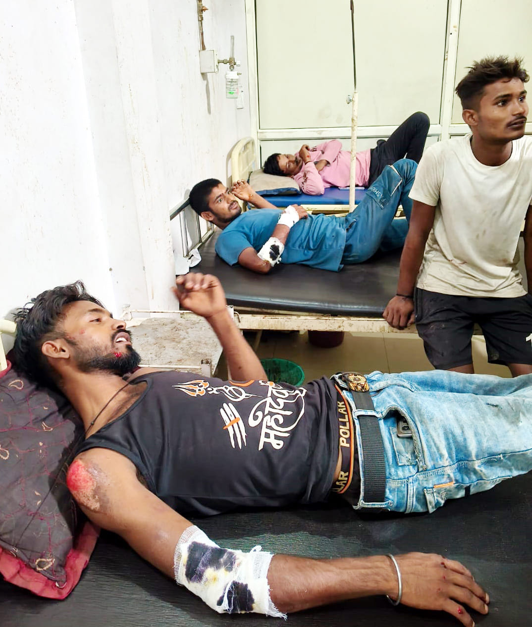 Five injured in collision between two motorcycles near Simarra, Bhojpur.