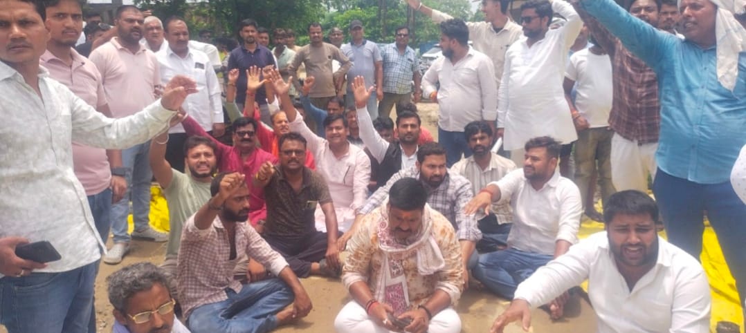Villagers' anger erupts against the Railways; sit-in protest ends following assurances from MLA Pradeep Shukla.
