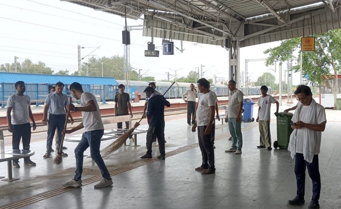 A cleanliness drive was launched to ensure cleanliness.
