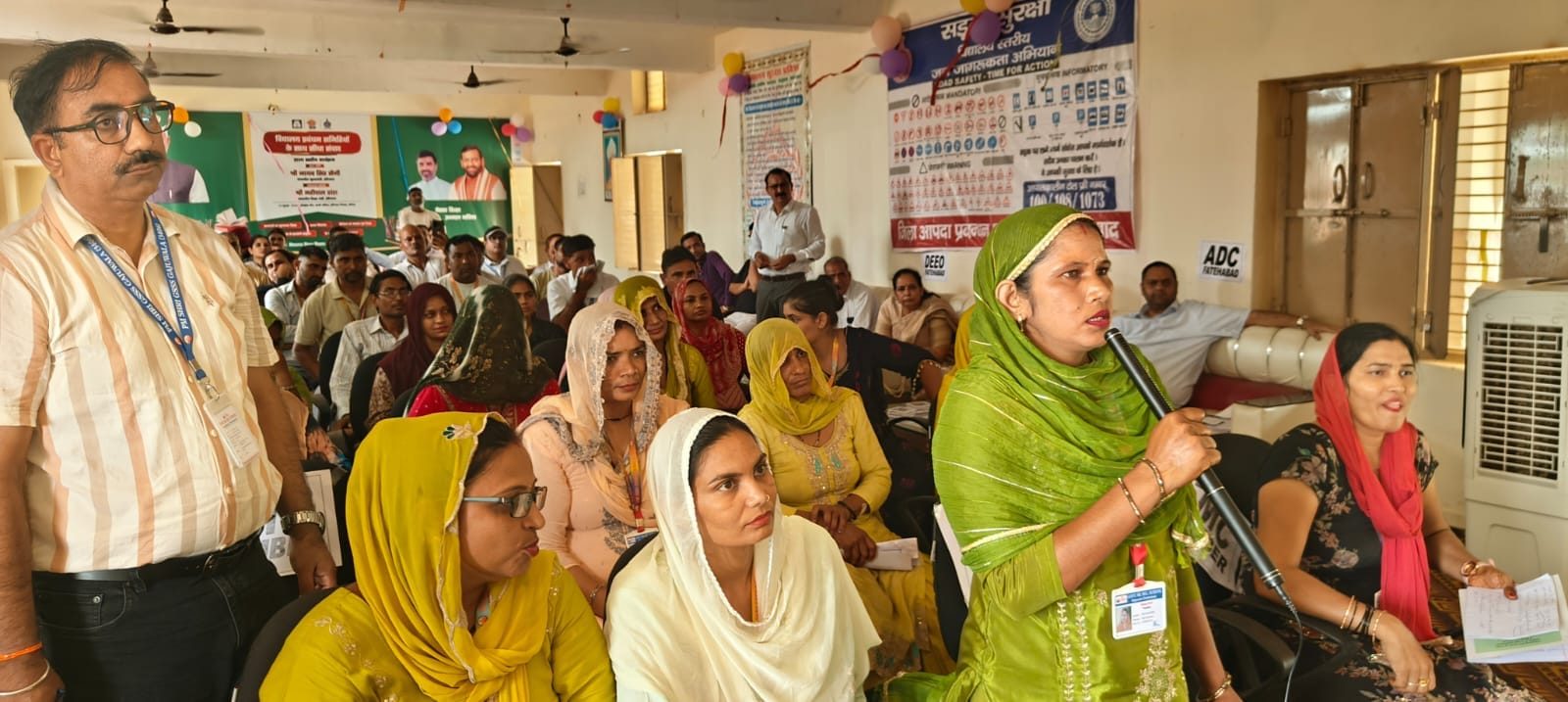 गांव गाजूवाला के पीएम श्री राजकीय वरिष्ठ माध्यमिक विद्यालय में स्कूल प्रबंधक कमेटी की प्रधान गी