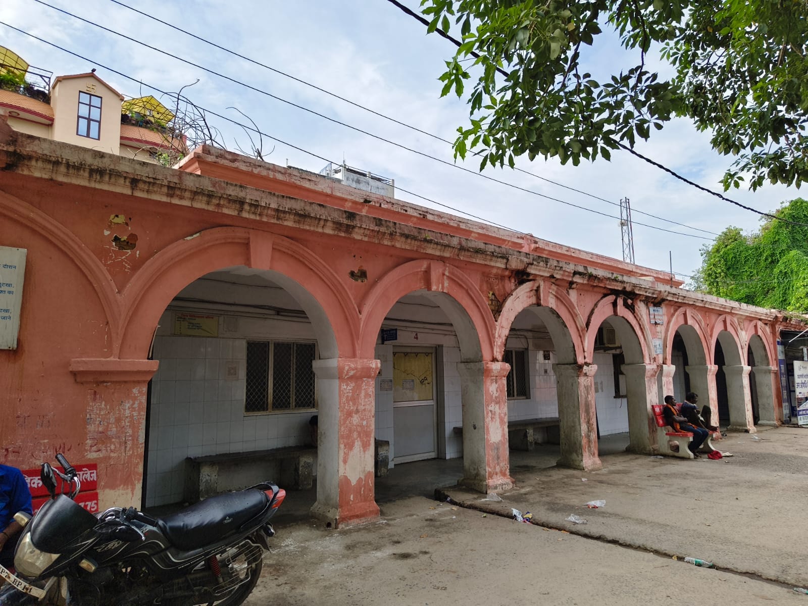 जिला अस्पताल परिसर स्थित ओपीडी कक्ष। संवाद