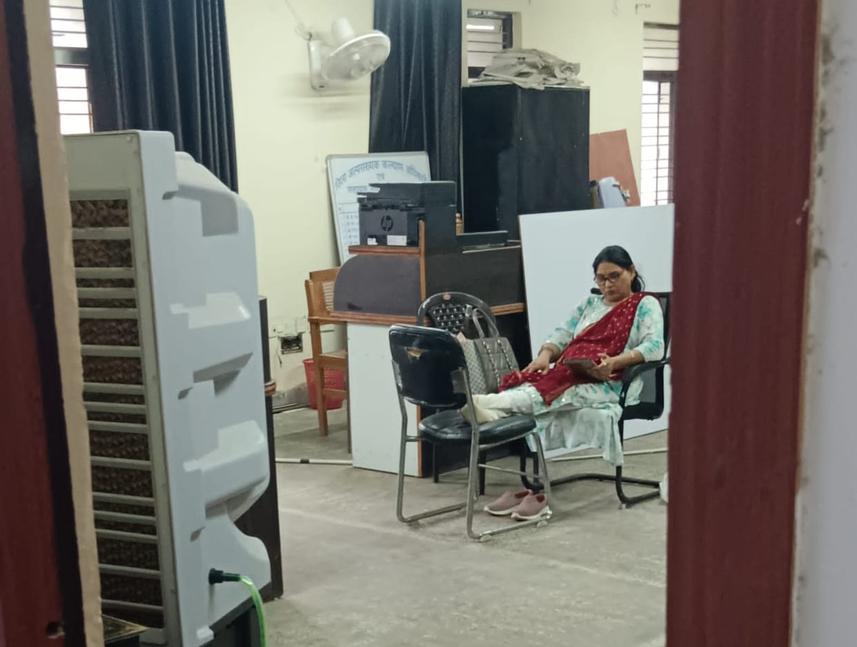 Saturday lethargy among staff during the 'Officer Resolution Day'