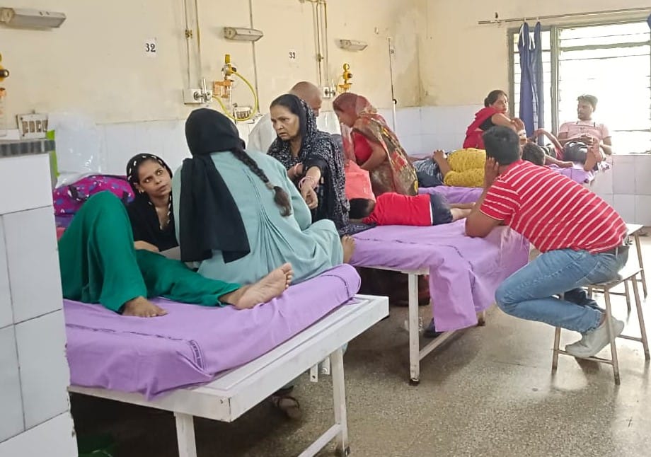 Beds in the medical college will now have bedsheets of a different color each day.