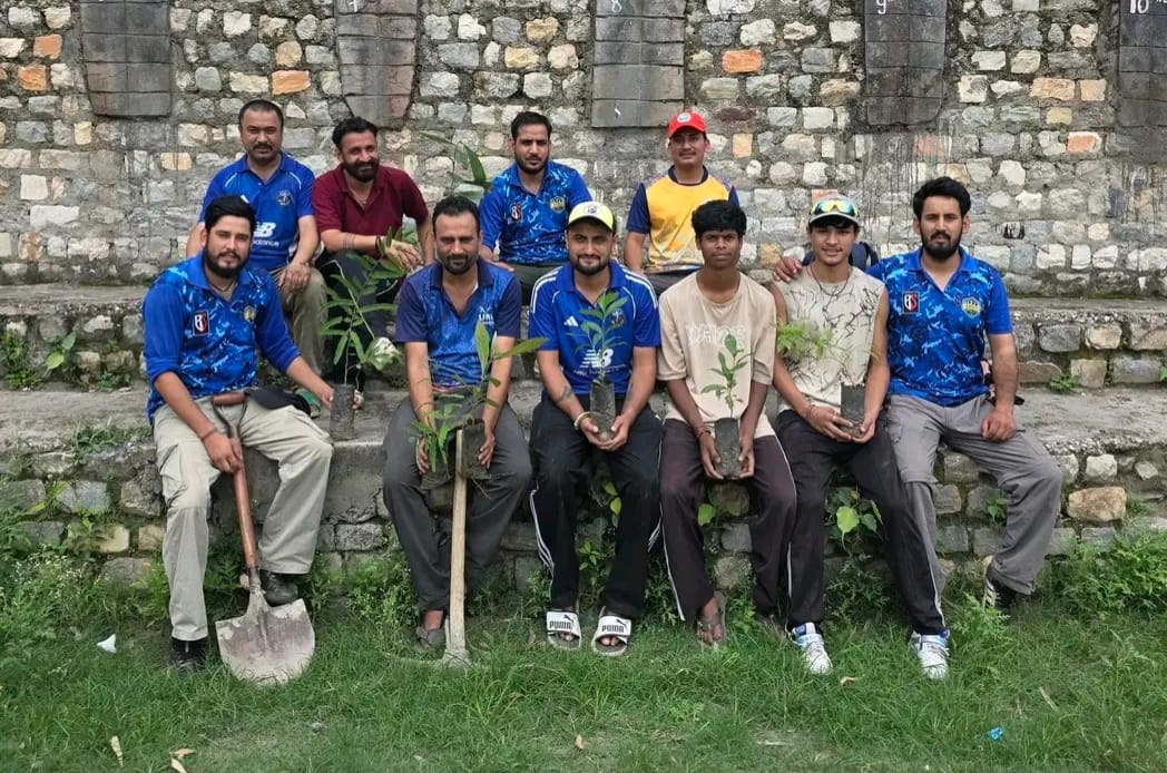 Youth in Nogli conveyed a message of environmental conservation by planting saplings