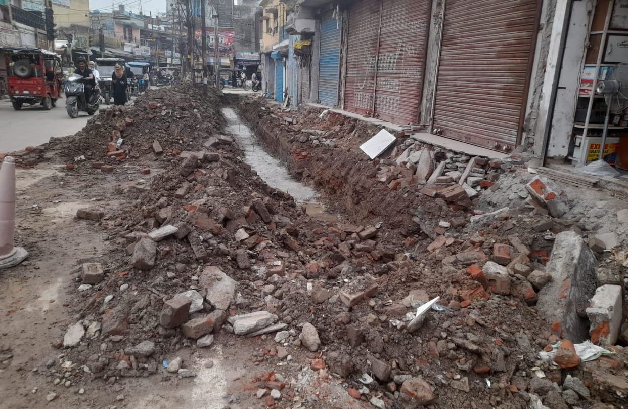 Construction of 'Green Road' begins after removing encroachments.