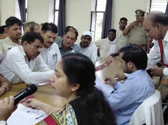 Allegation of illegal land allotment: DM reprimands Tehsildar.