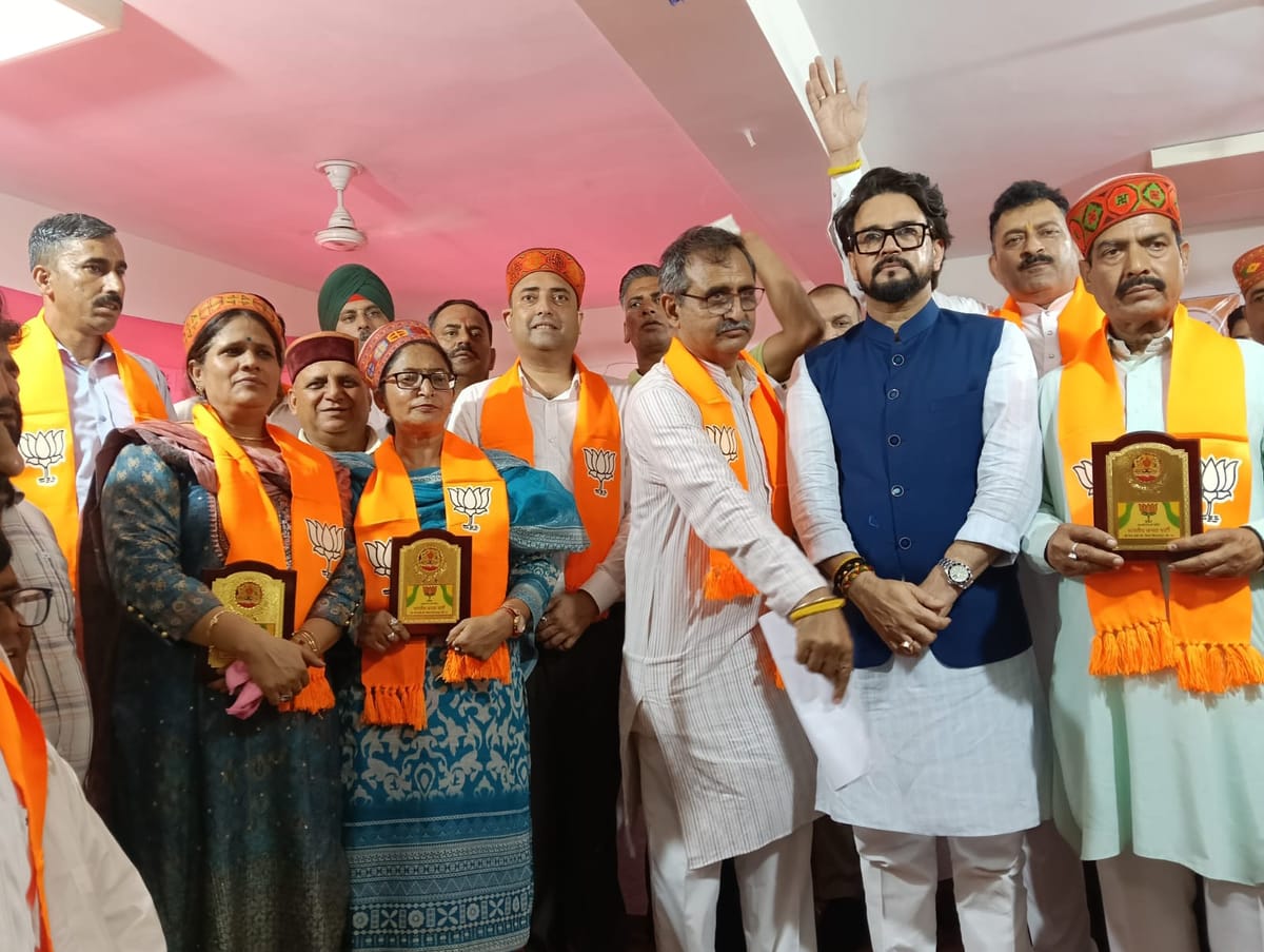 Bilaspur News: नवनिर्वाचित जनप्रतिनिधियों का सम्मान, विकास कार्यों को प्राथमिकता देने का आह्वान