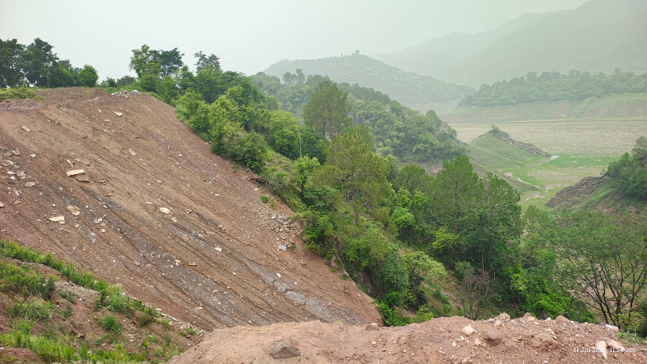 Investigation launched into allegations of debris dumping in Gobind Sagar.
