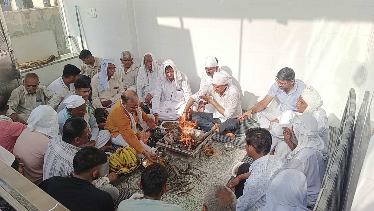 A *havan* was performed at the Dada Kheda in Bhanpura village.