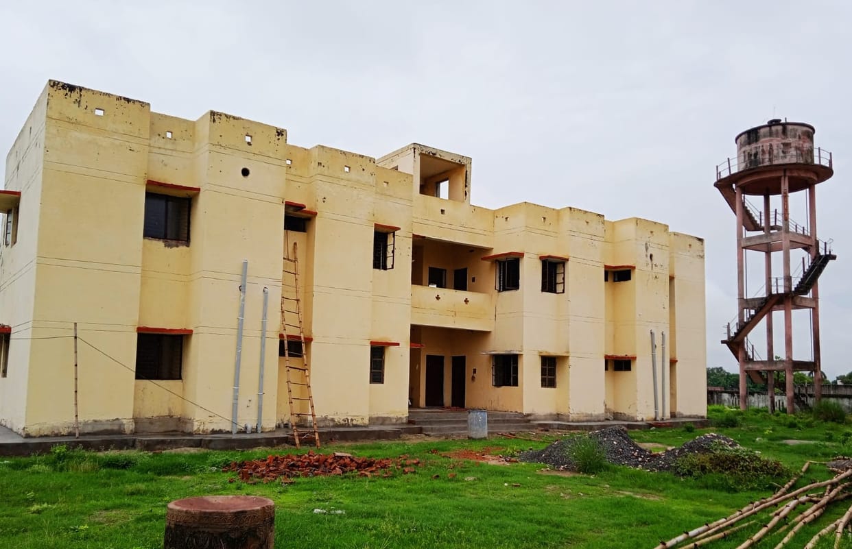 Health workers from other centers will be deployed to Abholi CHC.