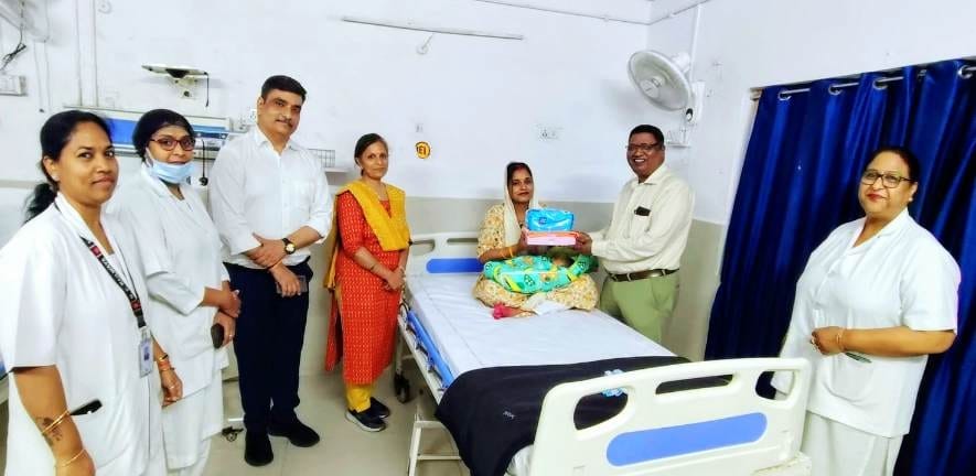 Newborn kits distributed at Badshahnagar Railway Hospital.