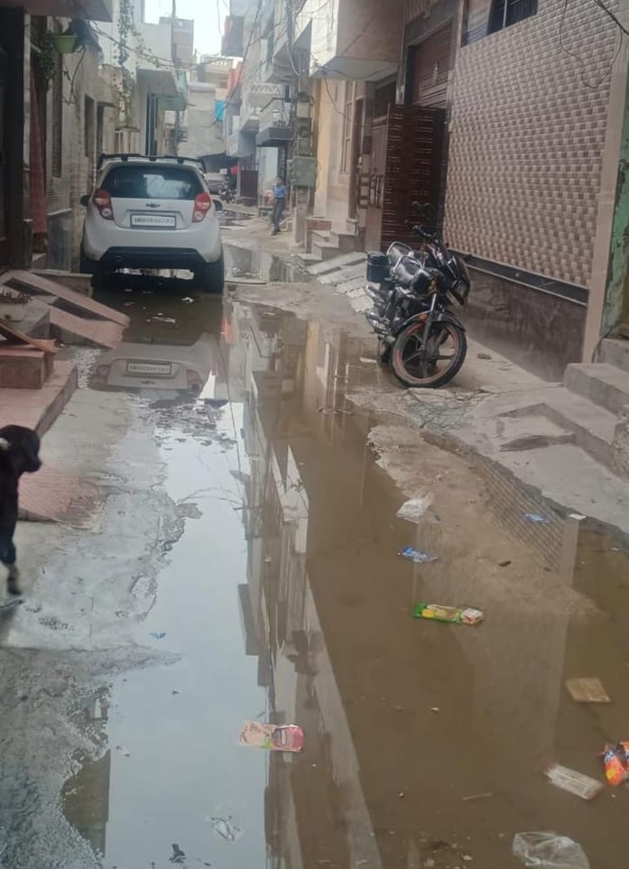 Councilor threatens hunger strike if clogged sewer line is not fixed within three days.