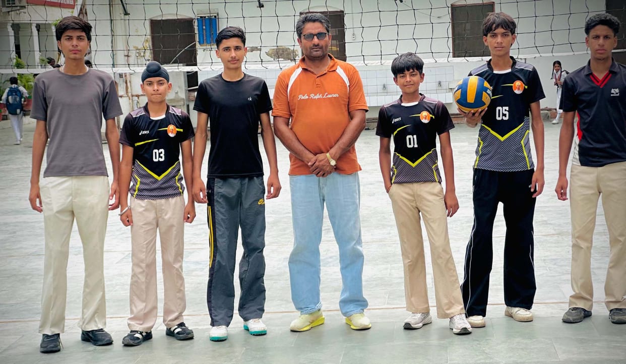 Hindu School players won the gold medal in volleyball