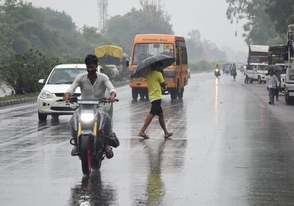 UP: Torrential rain alert issued for several districts today, special warning issued for these 42 districts;