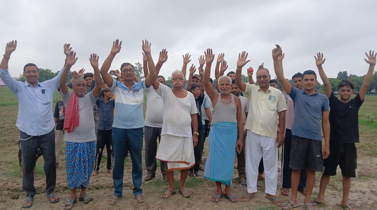 Farmers protest against frequent power cuts.