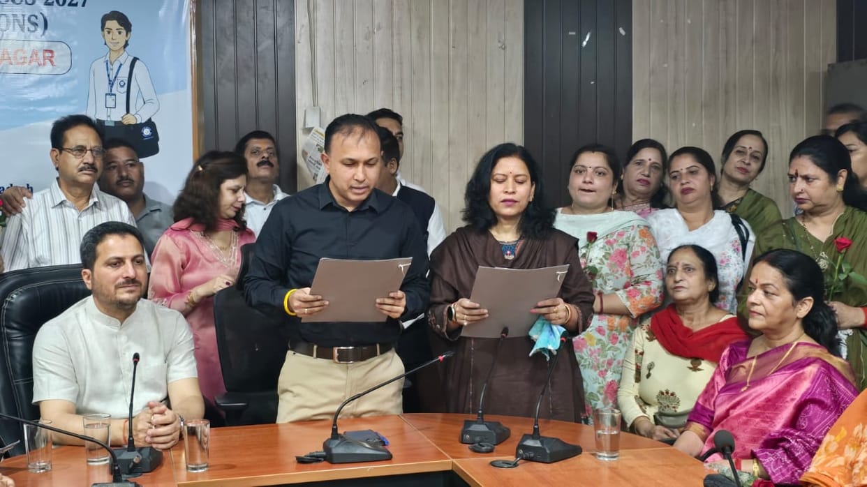 Sundernagar Municipal Council President and Vice-President sworn in.