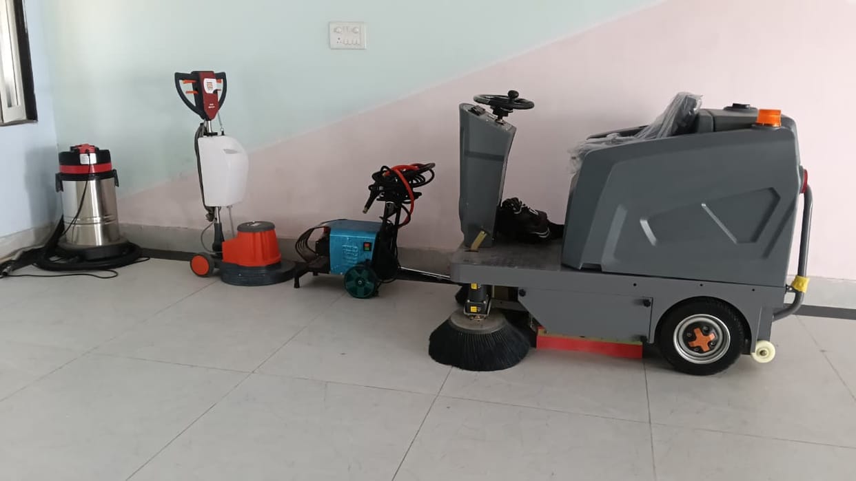 Railway stations set to shine; cleaning to go high-tech