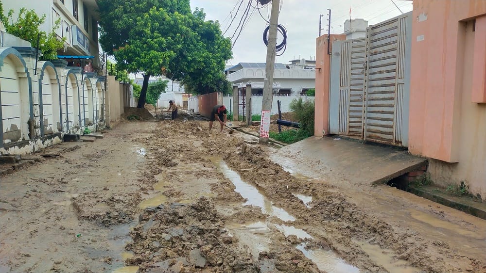 Road digging becomes a nightmare during the rains