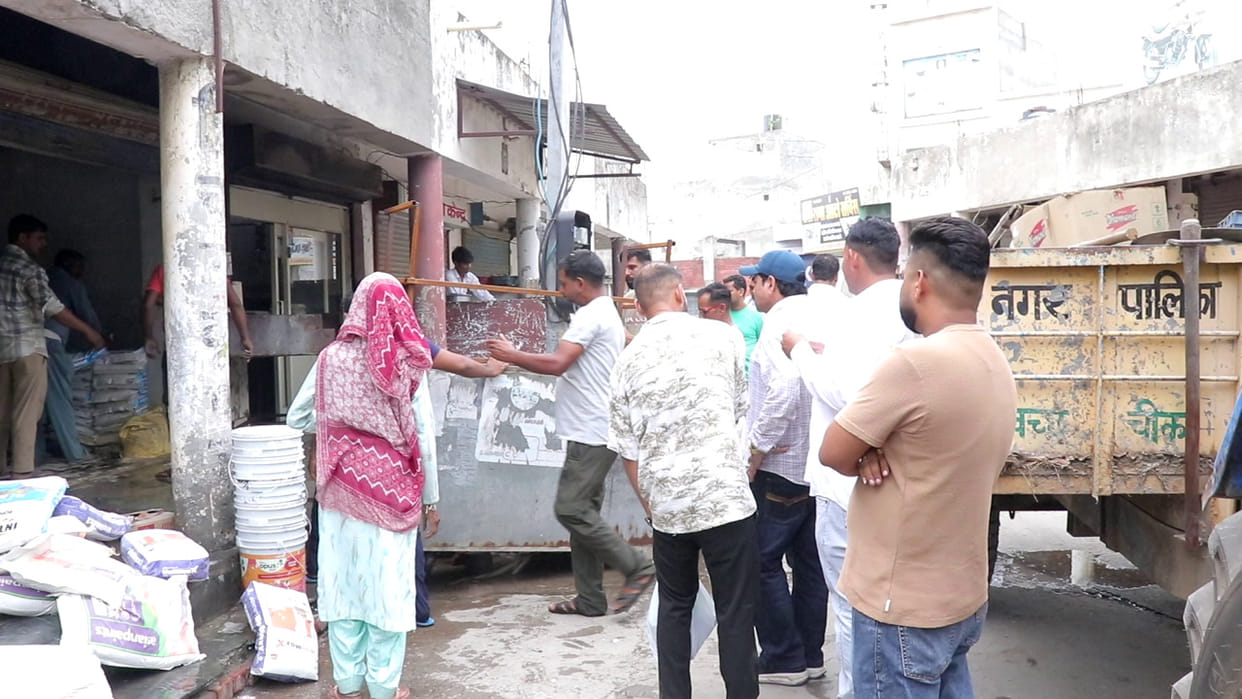 Municipality takes possession of 13 shops over unpaid rent.