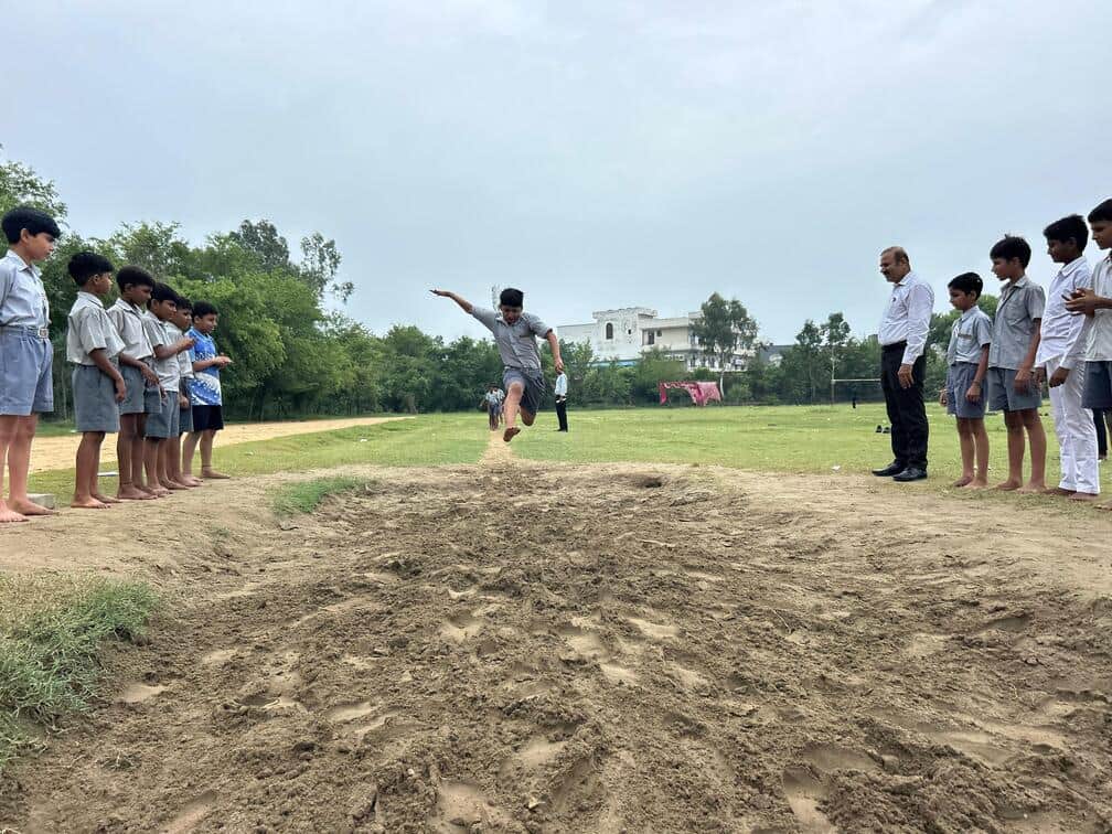 Government Senior Secondary School, Makrauli, won the Under-14 Kabaddi tournament.