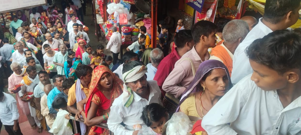 On the seventh day of the bright fortnight of Ashadh, devotees thronged the Mother Shitala Dham.
