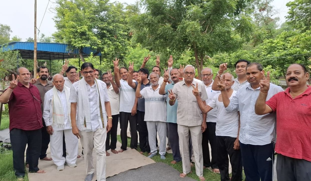 Senior citizens say old-age pension should become a fundamental right for every elderly person.