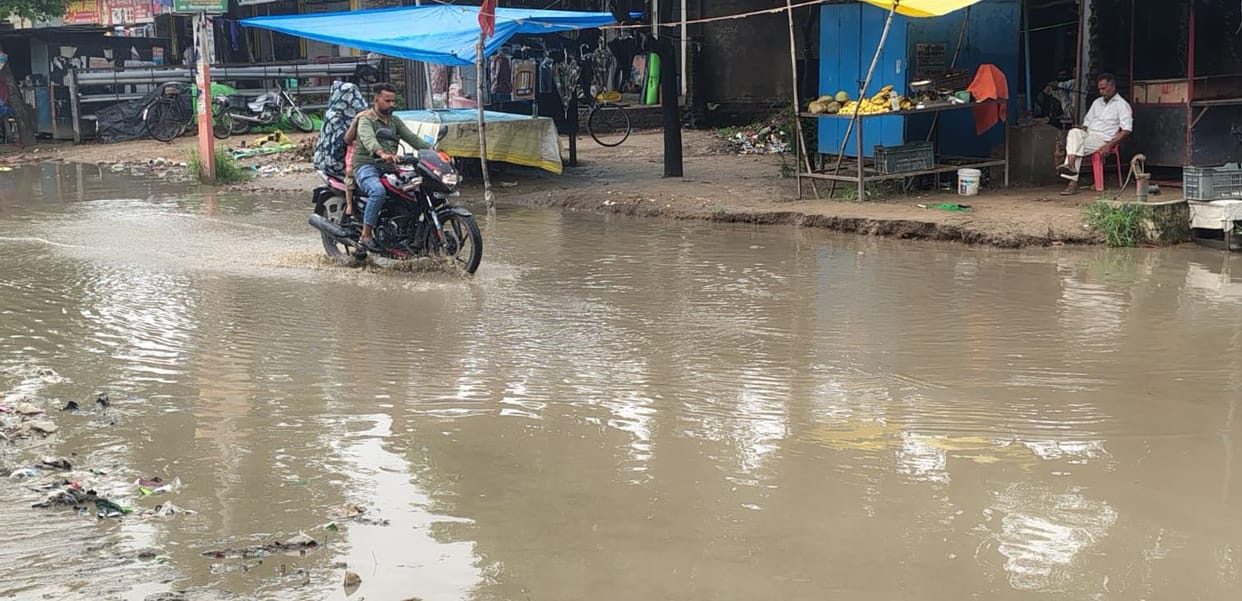 Waterlogging during light rain; commuting becomes difficult.