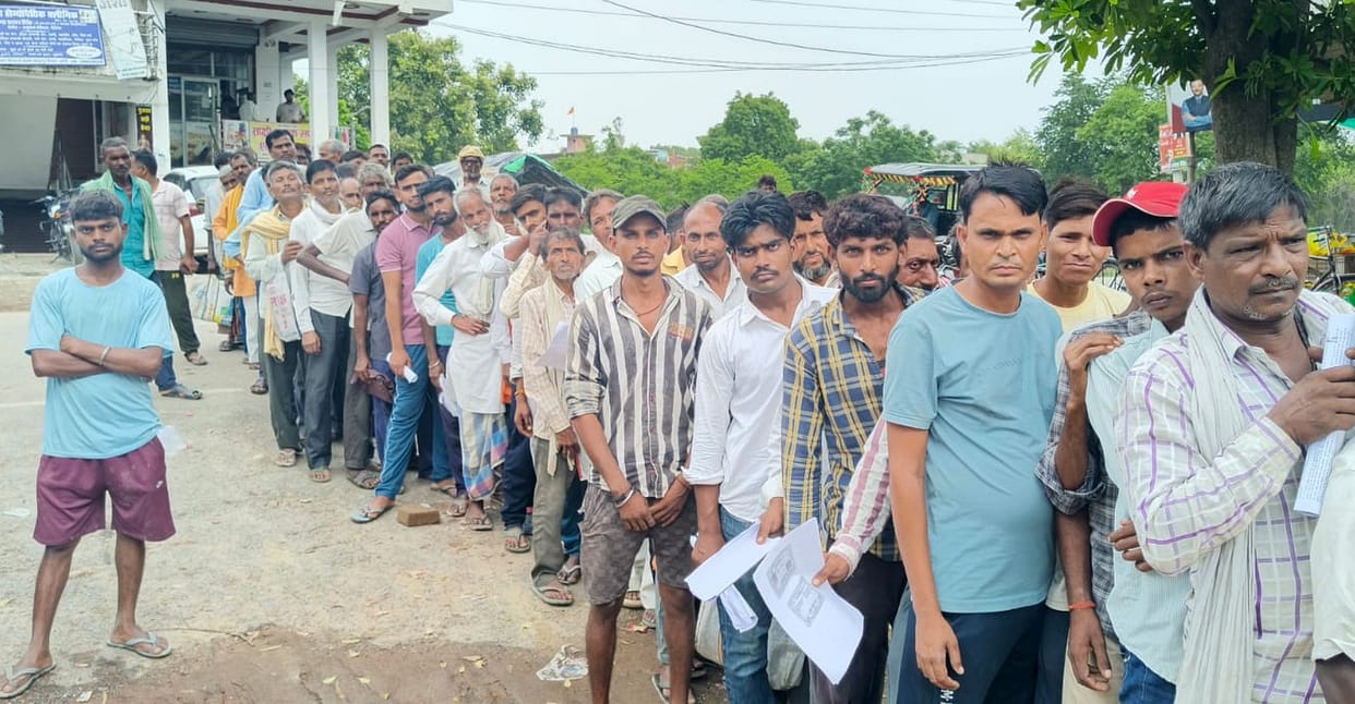 Farmers got into a heated exchange with the center in-charge.