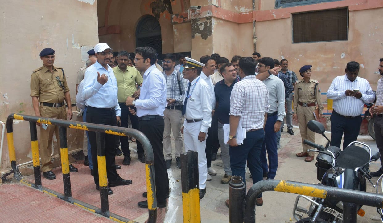 Instructions issued for immediate repair of the leaking tin shed at Cantt Station