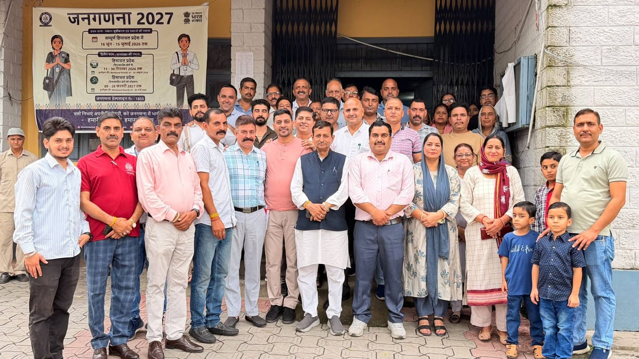 Amit and Savita took the oath and assumed charge of the Ghumarwin Municipal Council.