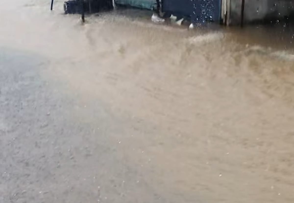 Waterlogging on roads and drinking water supply disrupted