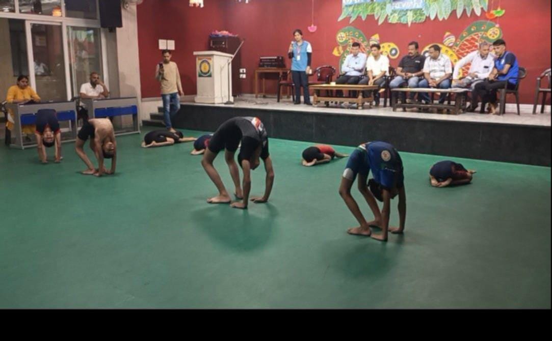 Chavan triumphs in the Under-14 boys' traditional yogasana category.
