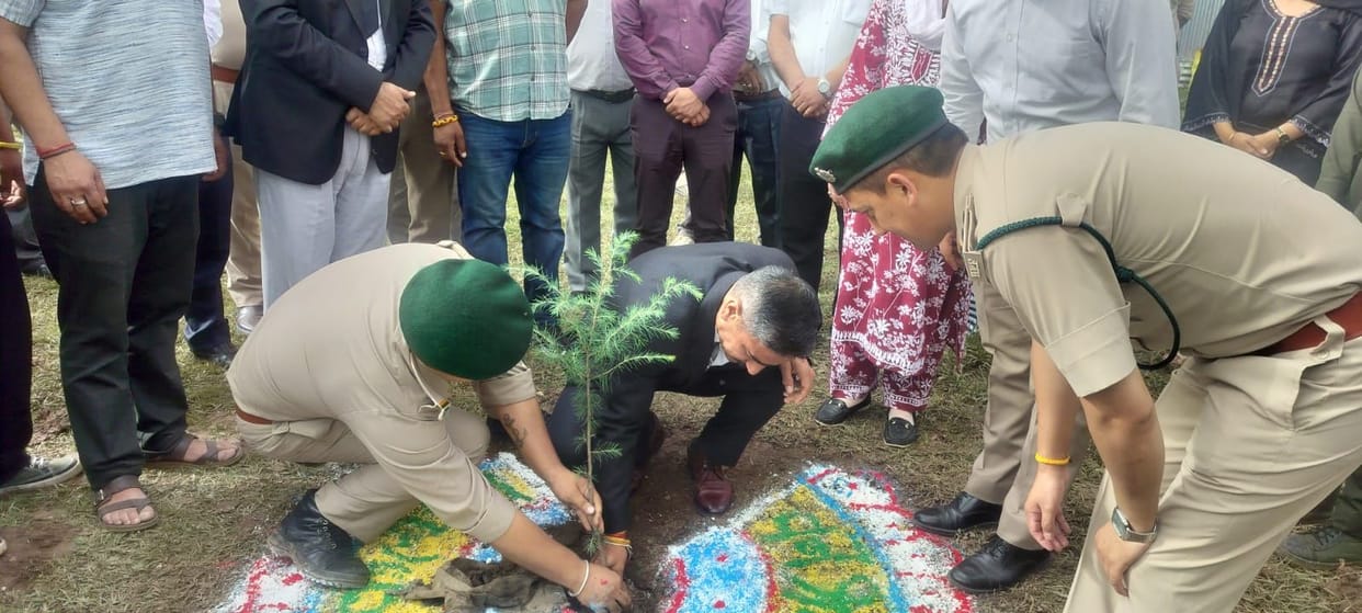 Judge Sharad Lagwal planted a sapling and conveyed a message of environmental conservation.