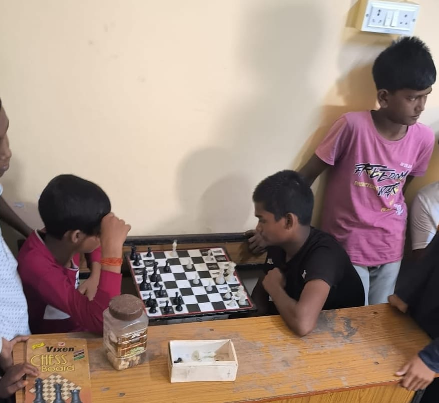 Mokalpur tops in table tennis, Jigna in badminton