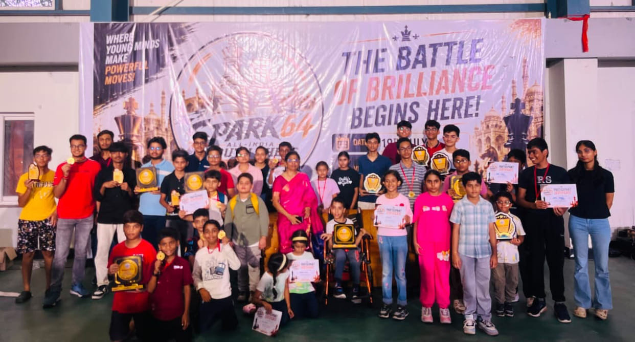 Abhigyan and Aabhas emerged victorious with the highest scores.