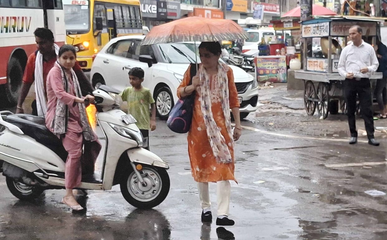 ntermittent drizzle throughout the day; possibility of heavy