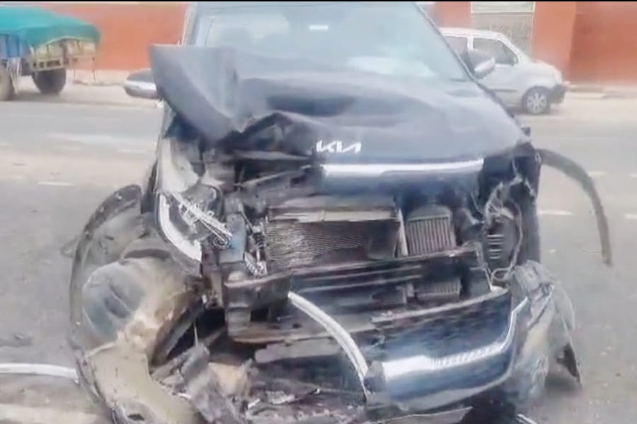 car damaged in accident