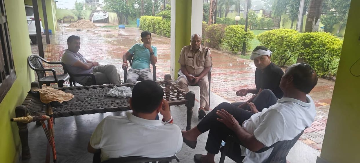 Congress leaders from Rewari placed under house arrest.