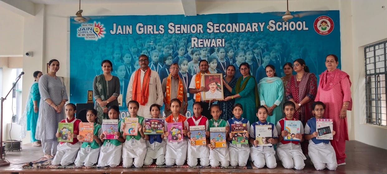 Daughters are making progress in every field: Dinesh