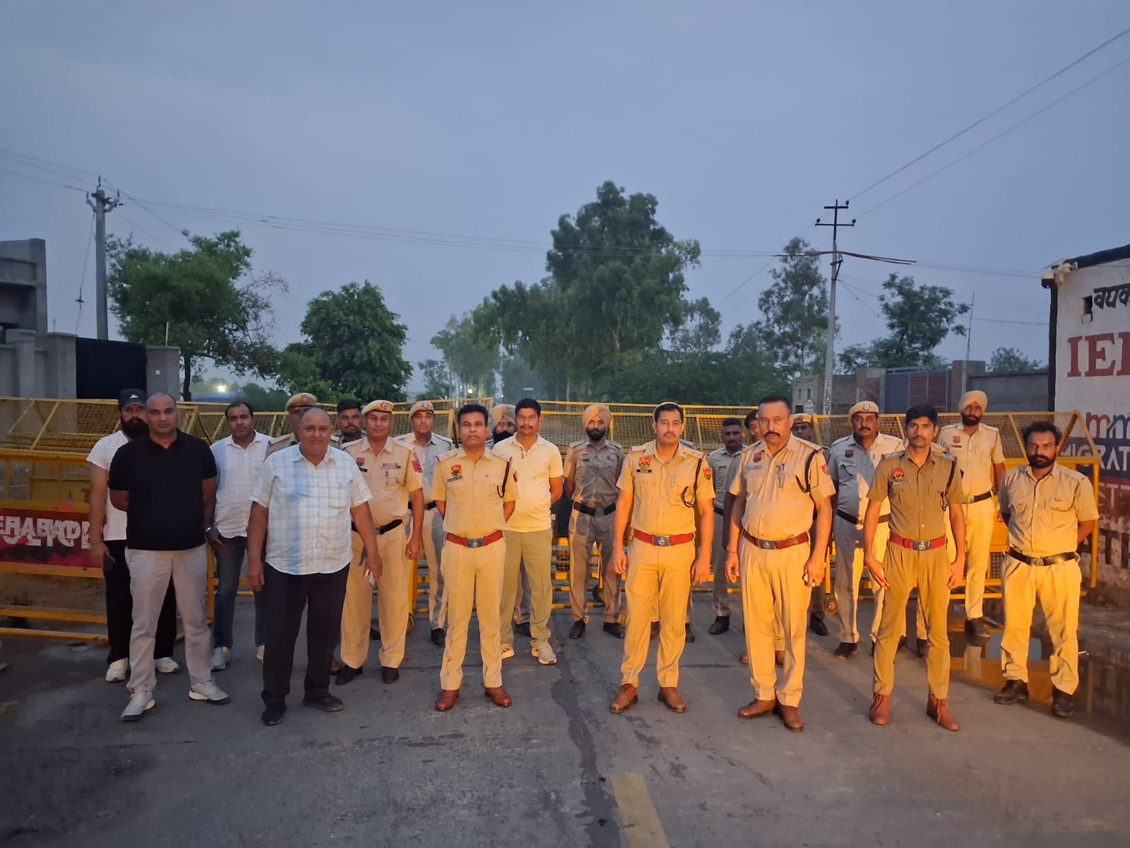 किसानों के दिल्ली कुच को लेकर सुरक्षा व्यवस्था के चलते बह्माणवाला व अन्य पंजाब बॉर्डर पर की गई 