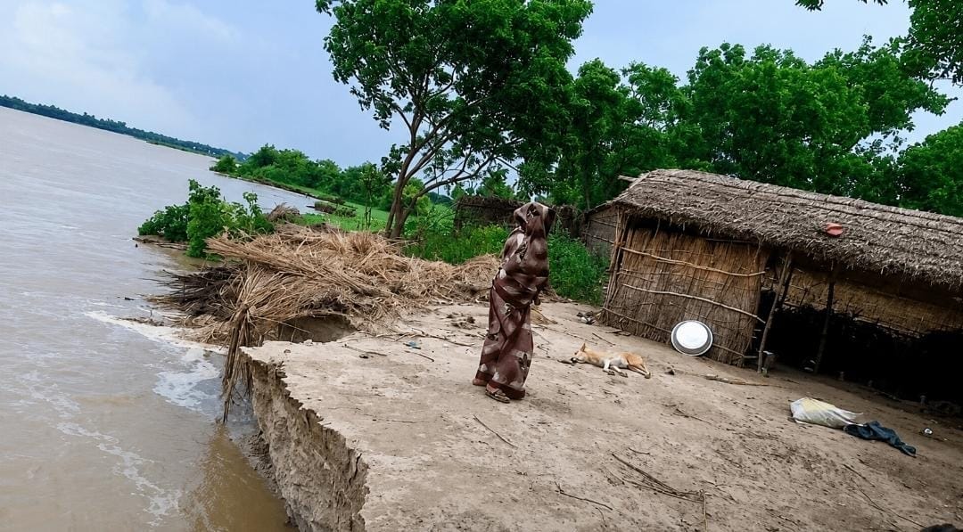 Saryu crosses danger mark