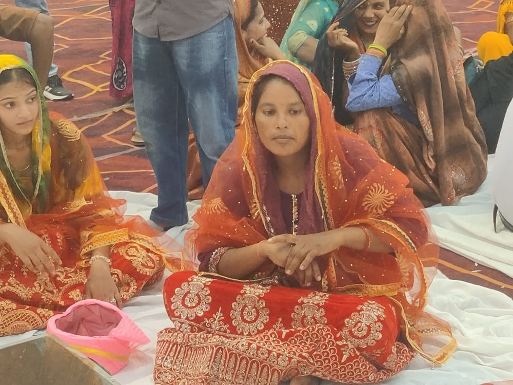 Only a formality was observed at the government ceremony; many couples will get married later.