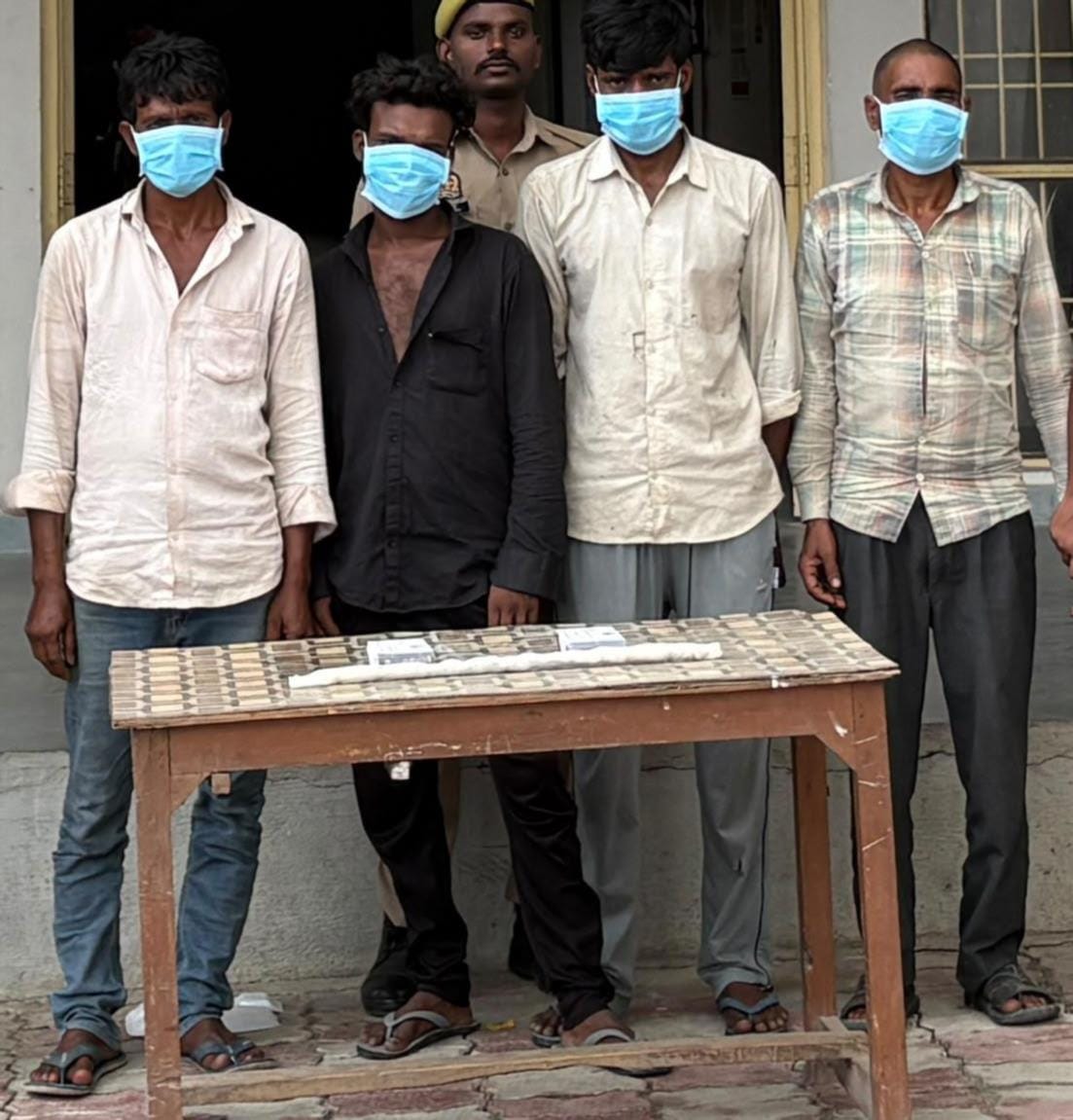 नवीन मार्डन श्रावस्ती पुलिस की गिरफ्त में चोरी के आरोपी