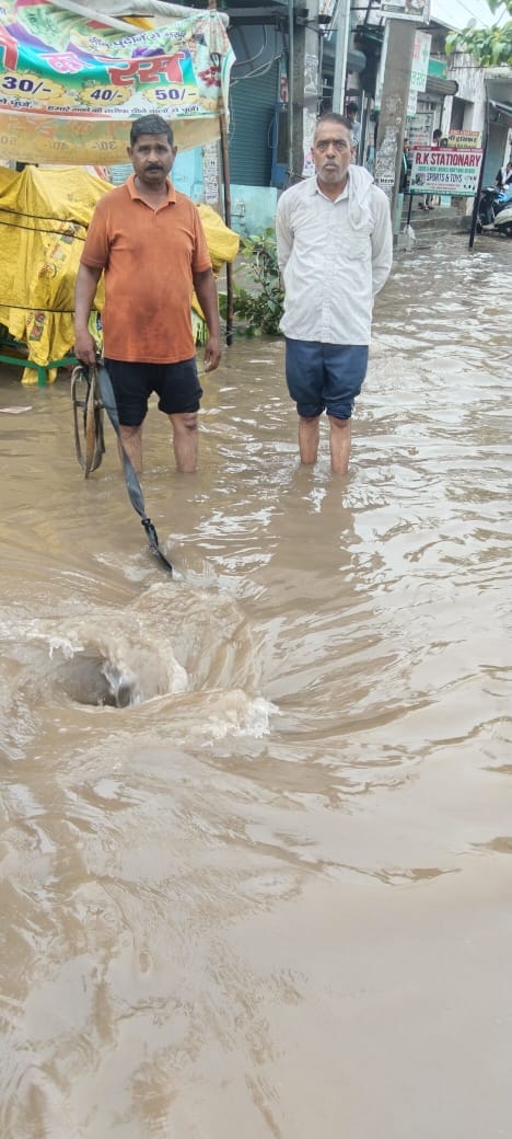 Questions raised over drain cleaning in Dharuhera