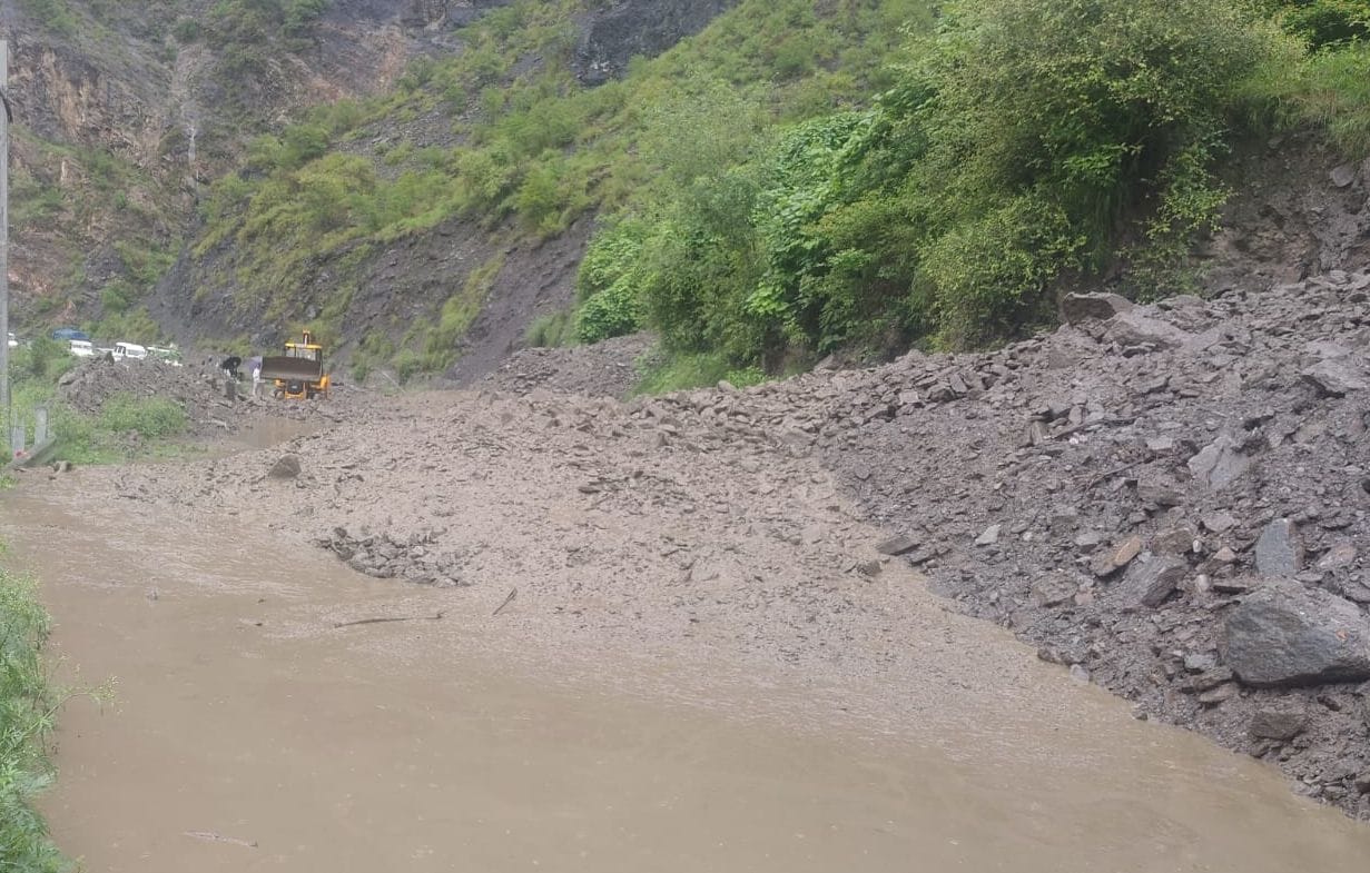 Traffic disrupted due to a landslide in the Karsha area on NH-305