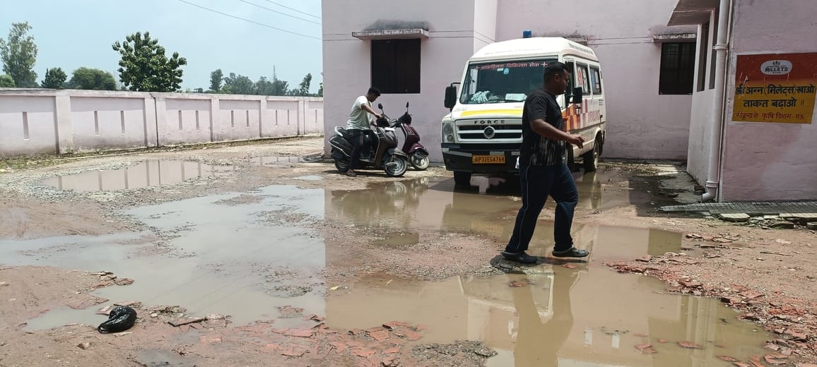 Risk of disease outbreak due to waterlogging and foul odor in the CHC premises.