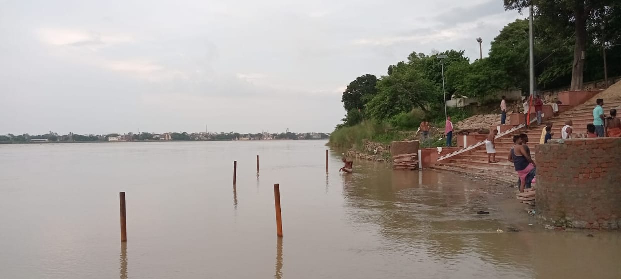 Saryu water level rose by 45 cm in 24 hours after dropping by 20 cm.