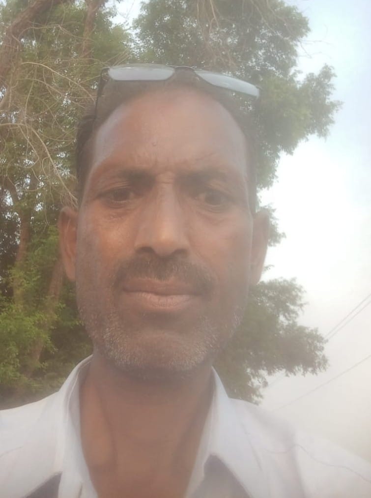 Tile worker dies in road accident, two injured