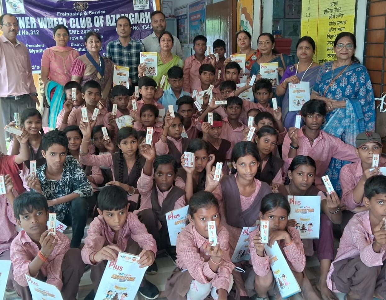 50 children's teeth were checked at the health camp
