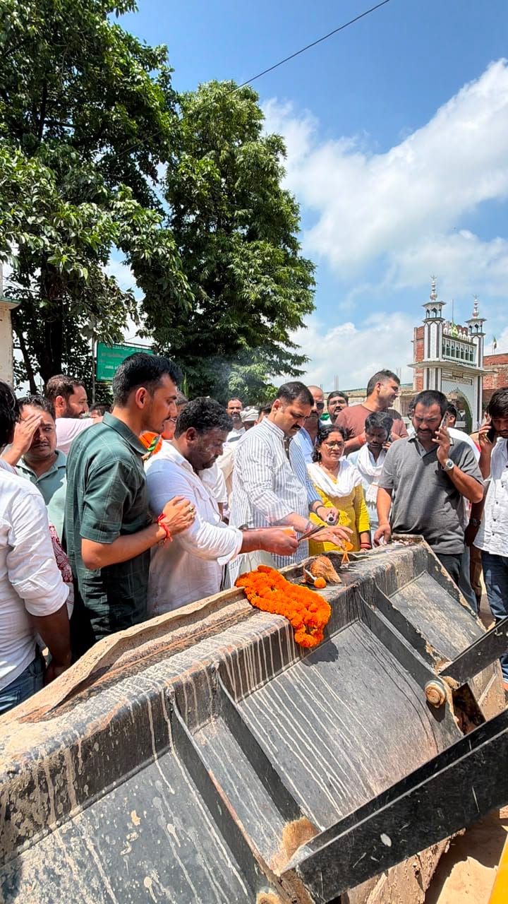 Construction of Vidhiyani Road begins; will provide convenience.
